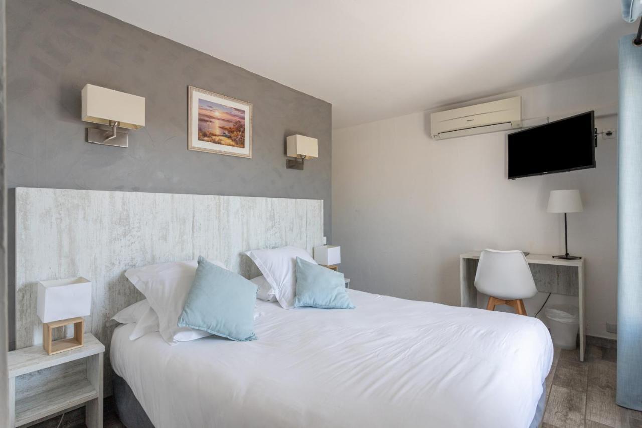 Hotel Les Palmiers En Camargue Saintes-Maries-de-la-Mer Ngoại thất bức ảnh