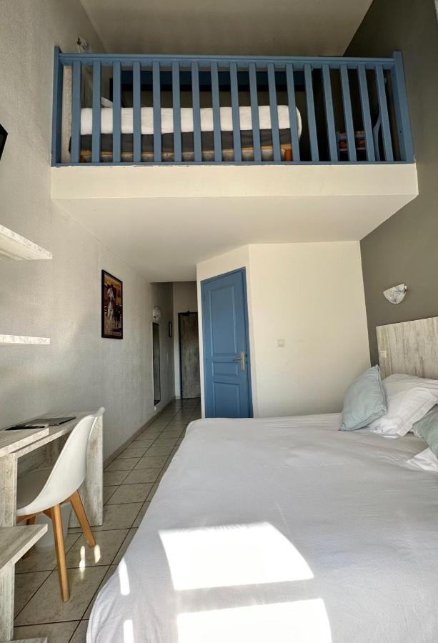 Hotel Les Palmiers En Camargue Saintes-Maries-de-la-Mer Ngoại thất bức ảnh