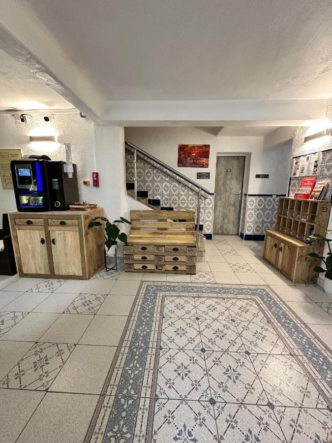 Hotel Les Palmiers En Camargue Saintes-Maries-de-la-Mer Ngoại thất bức ảnh
