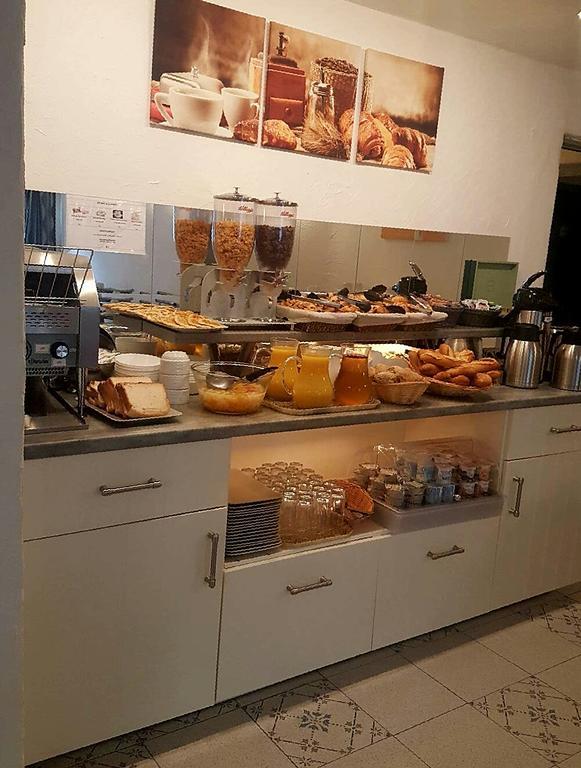 Hotel Les Palmiers En Camargue Saintes-Maries-de-la-Mer Ngoại thất bức ảnh